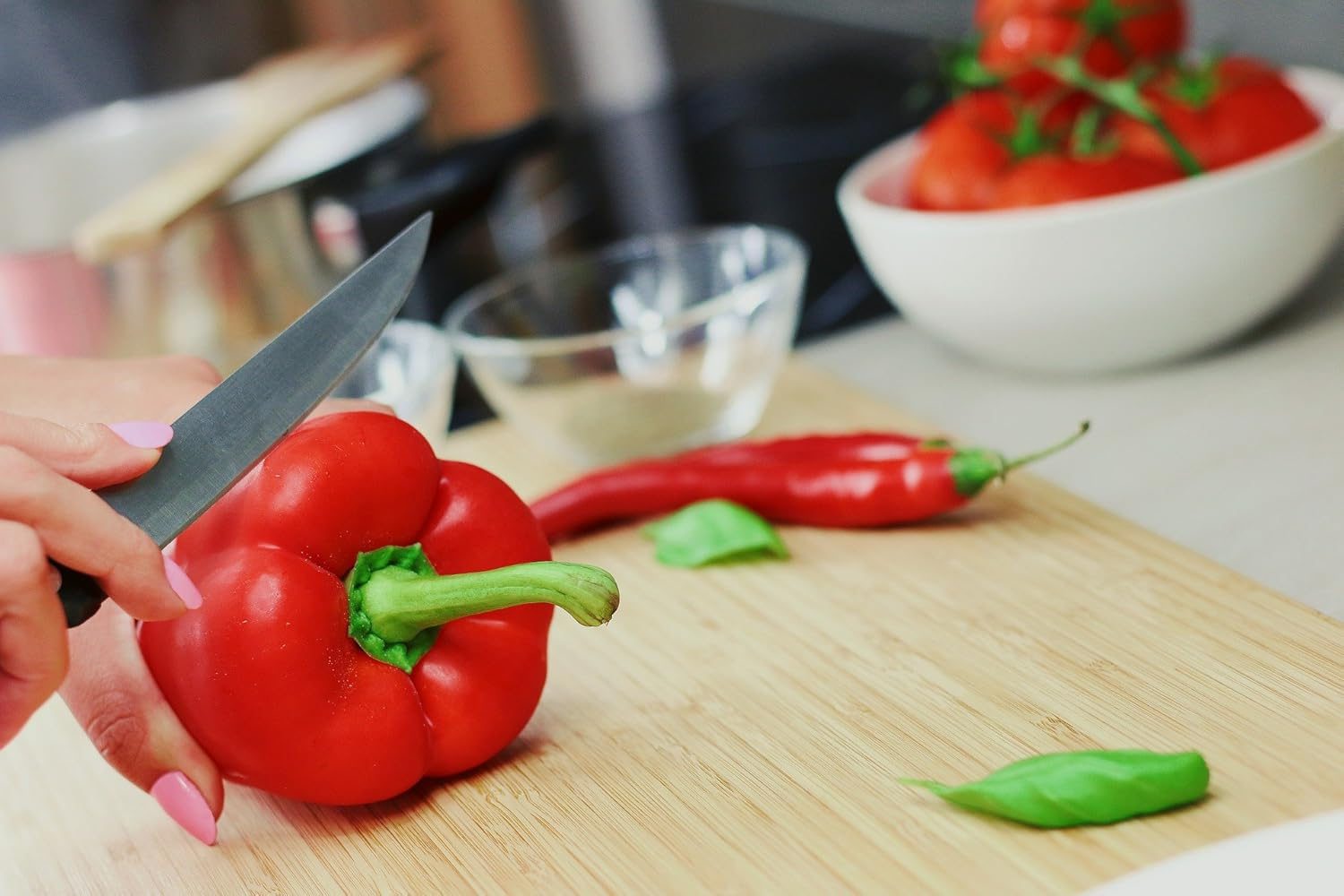 Sweet Red Bell Pepper Capsicum Vegetable Seeds - 15 Seeds Pack, High-Yield Non-GMO Organic Seeds for Home & Kitchen Gardening, Easy to Grow, Ideal for Indoor & Outdoor Gardens - Image 2